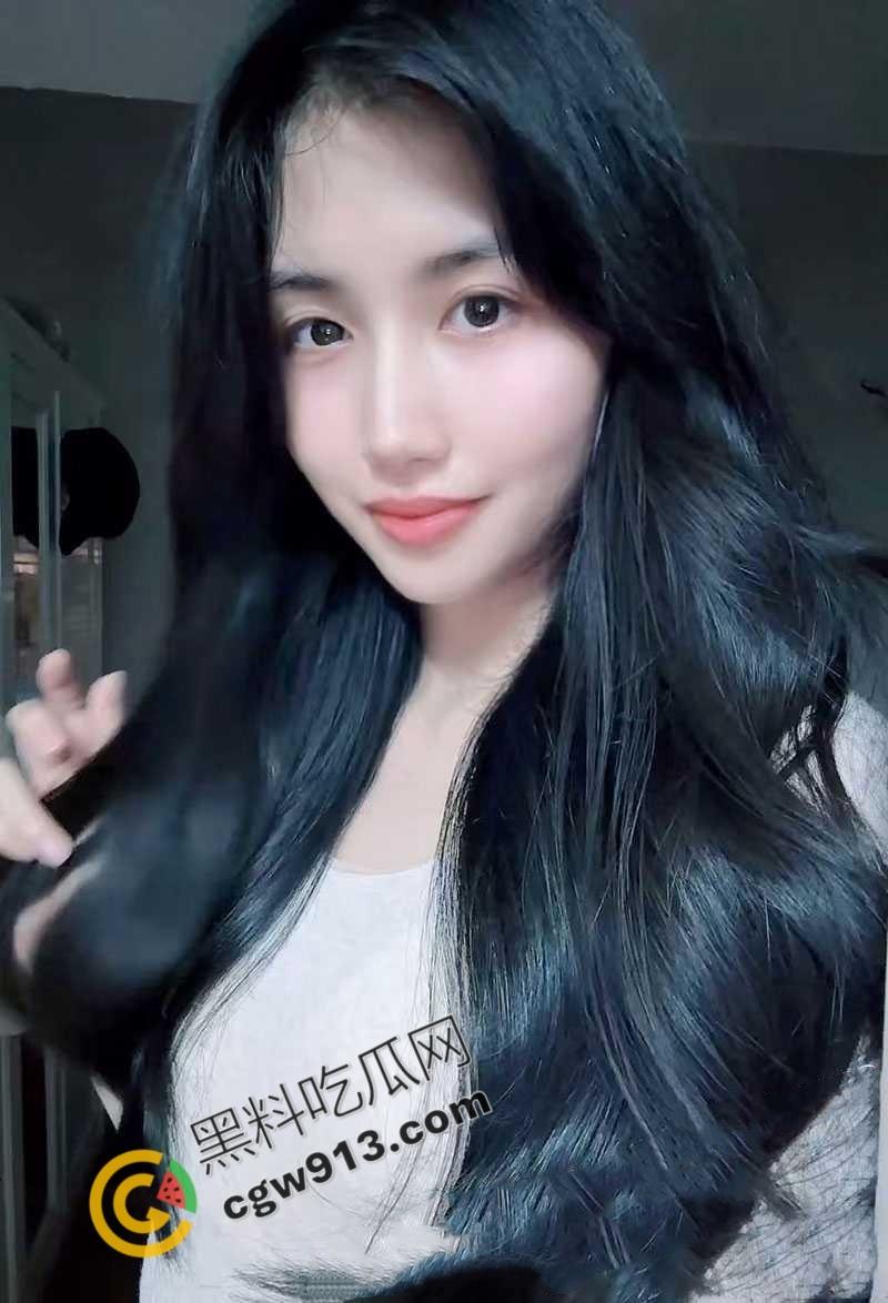 上海美女学霸李思怡的淫乱私生活！背着男友约炮，被大屌炮友狂抽粉嫩小穴，淫靡至极-2